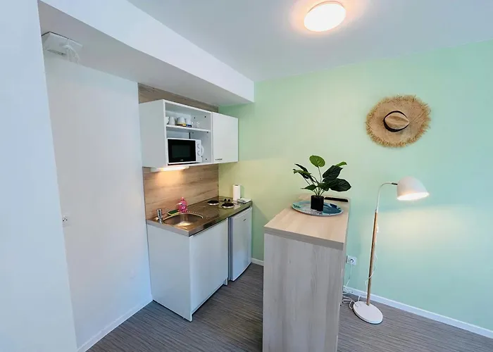 We Live In R - 102 Апартаменты